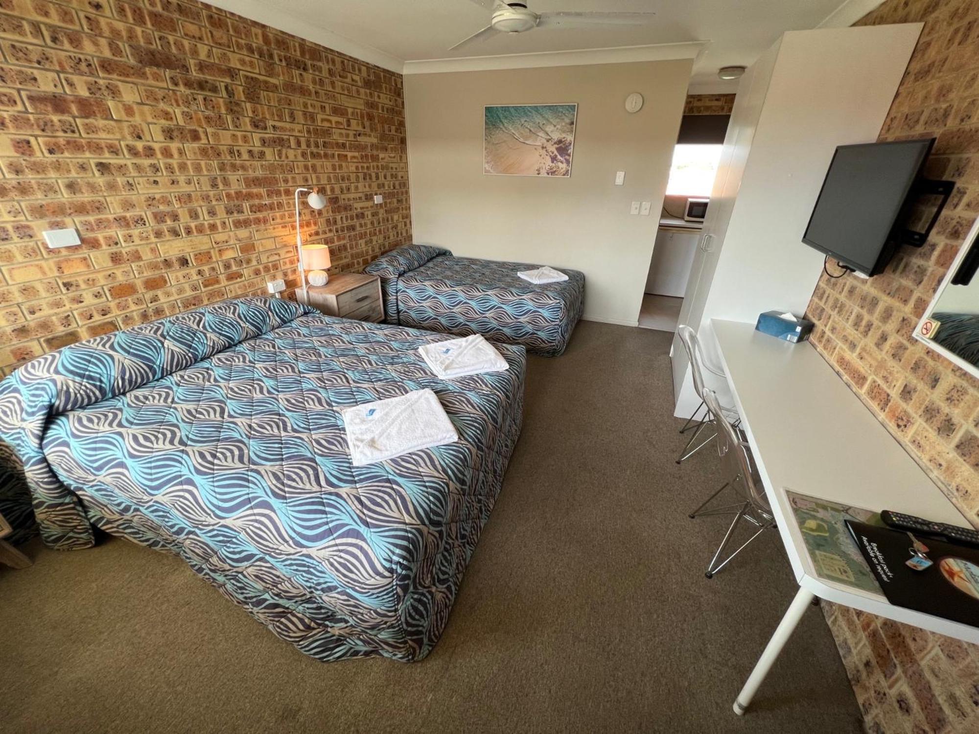 Golden Beach Motor Inn, Καλούντρα Εξωτερικό φωτογραφία